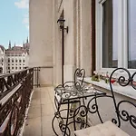 아파트 Breathless View Parliament 2 Luxury With Terrace Free Parking Reservation Needed 부다페스트