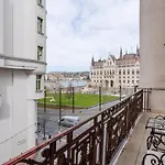 Breathless View Parliament 2 Luxury With Terrace Free Parking Reservation Needed