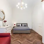 아파트 Breathless View Parliament 2 Luxury With Terrace Free Parking Reservation Needed