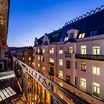 Breathless View Parliament 2 Luxury With Terrace Free Parking Reservation Needed 아파트