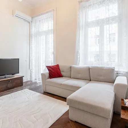 Breathless View Parliament 2 Luxury With Terrace Free Parking Reservation Needed Apartment