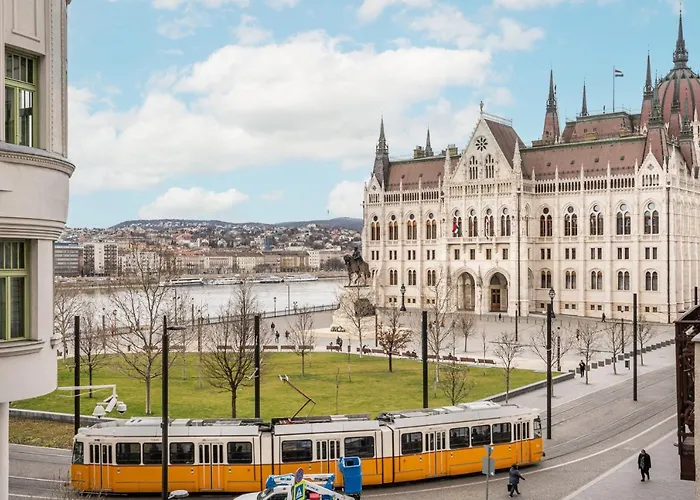 Breathless View Parliament 2 Luxury With Terrace Free Parking Reservation Needed Apartment Budapest