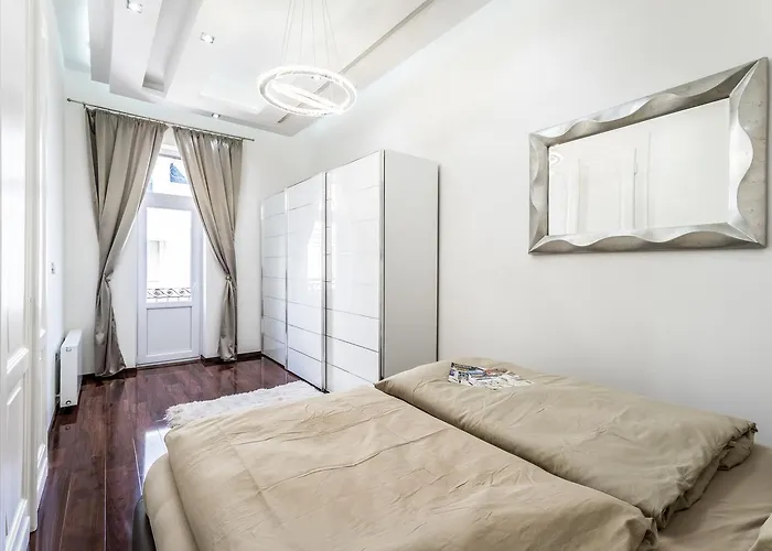 Apartment Breathless View Parliament 2 Luxury With Terrace Free Parking Reservation Needed