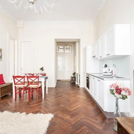 Apartment Breathless View Parliament 2 Luxury With Terrace Free Parking Reservation Needed