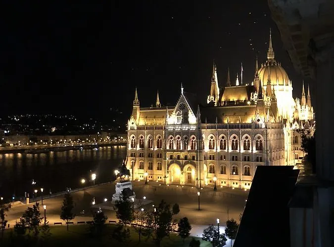 Breathless View Parliament 2 Luxury With Terrace Free Parking Reservation Needed ブダペスト