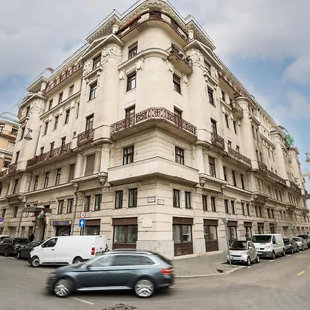 Amora Homes Breathless View Parliament 2 Luxury With Terrace Free Parking Reservation Needed Budapest