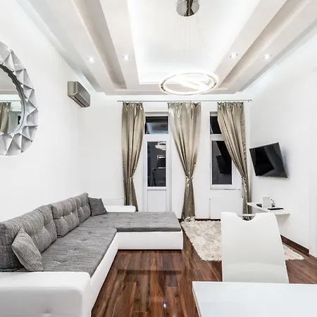 شقة Breathless View Parliament 2 Luxury With Terrace Free Parking Reservation Needed *